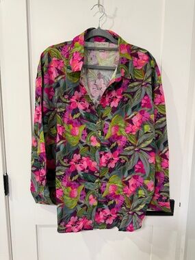 Charlie Paige Linen Blend Shirt